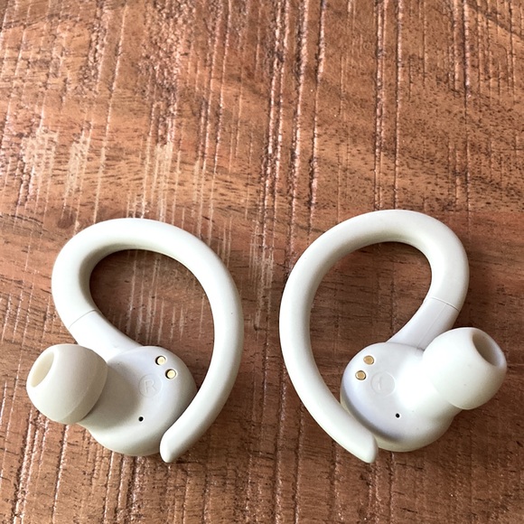 JLab GO AIR Sport Wireless Earbuds - Picture 5 of 6